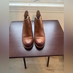Clarks Maypearl Ramie Booties
Dark Tan (cognac) Leather Block Heel Size 7M